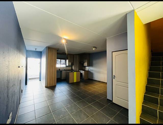 3 BEDROOM APARTMENT FOR SALE IN HONEYDEW GROVE